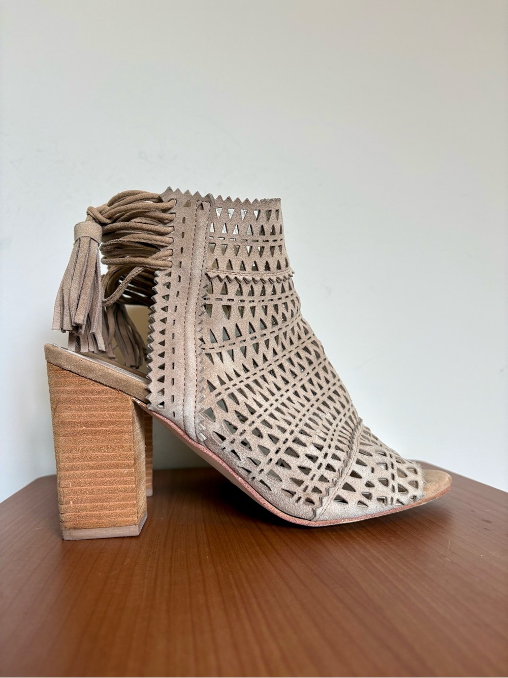Jeffrey Campbell Ottawa Tan Suede Sandals Coastal Cowgirl Western Boho Size 9